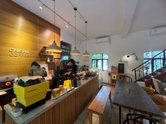 -彳亍咖啡·这里(水湾路店)