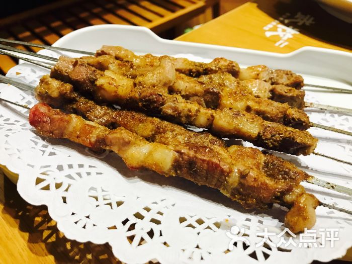 武牧菌汤鲜羊火锅羊肉串图片 - 第1张