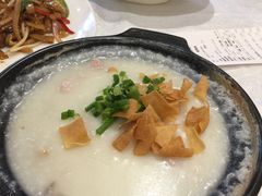 皮蛋瘦肉粥-东方之珠海鲜酒楼(南开店)
