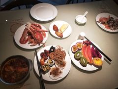 -火宴山海鲜自助火锅(新世界店)
