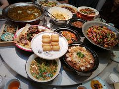 -有红鸡毛店·川菜(建设路店)