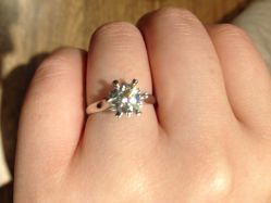 点击看大图 iphone_upload_pic-威德钻石-克拉钻大本营(南京东路店)