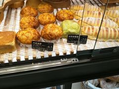 -爱达乐面包生日蛋糕(红光西华店)