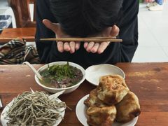 -宝瑞门钉肉饼店