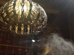 -老牌坊云南鱼豆花火锅(爱建店)