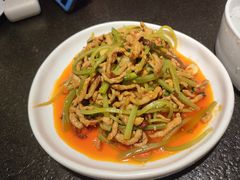 鱼香肉丝-万重锦·人文川菜馆(骡马市店)