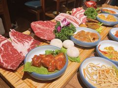 -明洞阿姨·韩式酱蟹烤肉·创意料理(三元桥店)