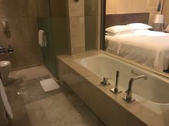 -广州天河希尔顿酒店