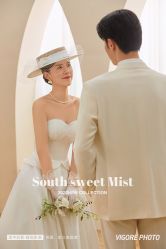 -雪中彩影婚纱摄影·微光艺术中心