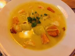 -Lanterns Vietnamese Restaurant