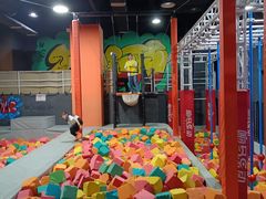 -嗨马乐动室内潮玩运动·团建·轰趴·桌游(南丰汇店)