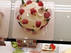-花花卷卷·鲜食蛋糕(泉屋店)