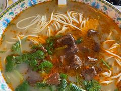 -金杨拉面王小吃面馆·牛三宝面·红烧牛肉粉