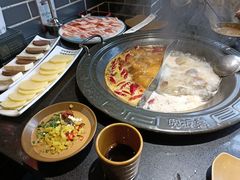 -宽板凳老灶火锅(簋街店)