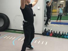-CXFIT 陈徐健身工作室(凯旋店)