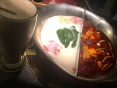-湊湊火锅·茶憩(新中关购物中心店)