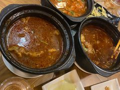 -三鞭一花·独一处·元英砂锅(海光寺店)