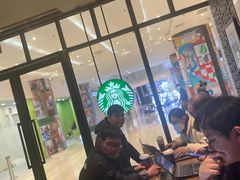 大堂-星巴克臻选(南京金茂览秀城店)