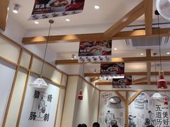 -煲仔皇腊味煲仔饭(经四万达店)