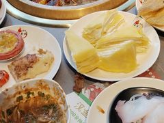 -汉金城海鲜烤肉自助百汇(烟台永旺购物中心店)