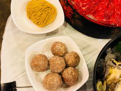 -鲜入围煮花胶鸡海鲜火锅