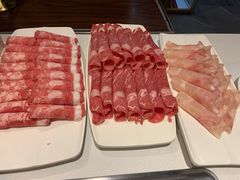 肥牛-海底捞火锅(长宁路龙之梦店)