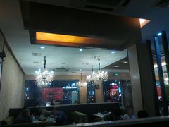 -悦牧·酸汤牛肉火锅(沃尔玛店)