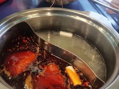 -马路边边串串香形象店(磐石路店)