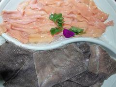 -红九格老火锅(三峡广场店)