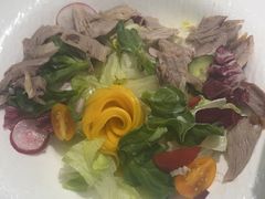 原创红酒鹅肝烤鸭配蔬菜沙拉-3号仓库·创意中国菜(新世界城店)