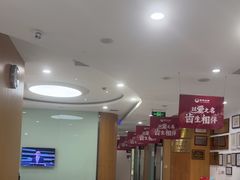 -雅悦齿科(顾村公园店)