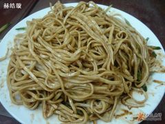 拌好后的凉面-新川面馆(新街口二店)