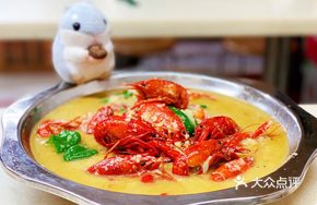 Spicy Crawfish with Thirteen Spices / Garlic Crawfish