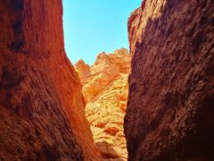 -天山神秘大峡谷