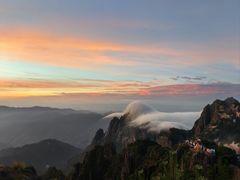 -黄山光明顶山庄