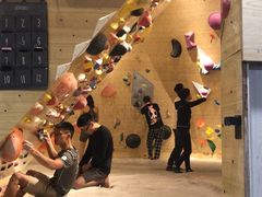 -Upper Climbing Gym 攀岩(华侨城店)