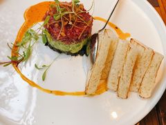 牛肉塔塔配牛油果黑橄榄酱-Solo(衡山路店)