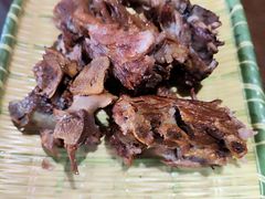 熏排骨-东口码头·烧鸽子·鱼头泡饼·地方菜(金鹰悦城店)