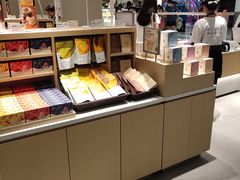 -奈雪的茶(中华广场店)