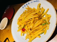 -吃饭皇帝大土家民族菜(正大广场店)