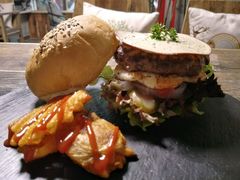 -HIGH FIVE哈福手工汉堡(桂林路店)