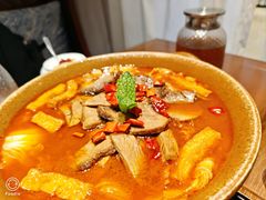 腾越牛肉锅-一品滇香·云南菜(公益西桥店)