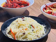 酸辣土豆丝-叶派龙虾•招牌香辣蟹·海鲜(中海国际店)