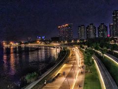 -南京眼步行桥