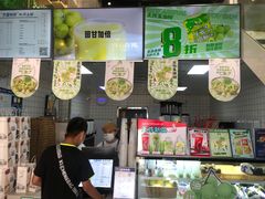 -易阿姨奶茶(万达店)