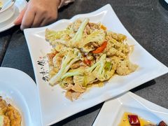 菜花炒肉-燕青小馆(东园大厦店)