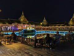 -东南亚风情赶摆街夜市