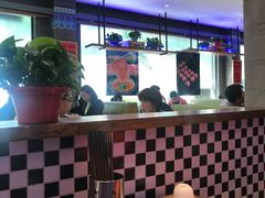 大堂-小牛海记潮汕牛肉店(永定路店)