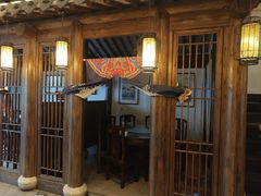 -聚汇三少·龙虾·中餐厅(莫邪路新天地店)