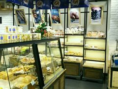 面包甜点陈列柜-卡吉诺动物奶油生日蛋糕(中原路店)